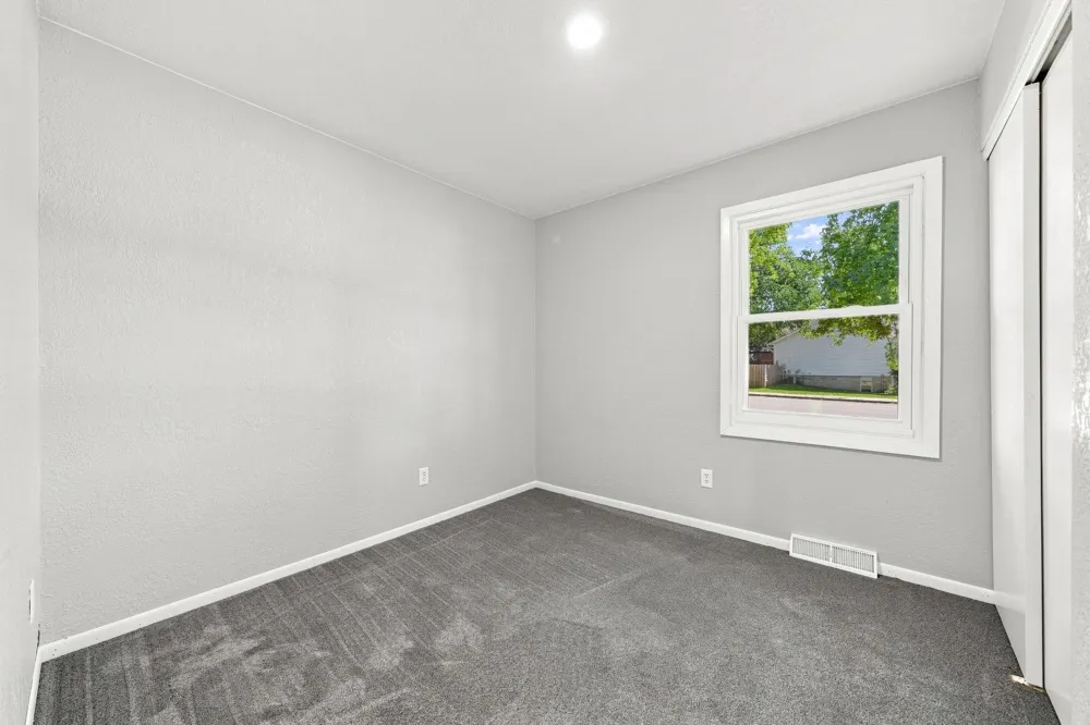 1836 Hemlock Avenue Owatonna, MN 55060