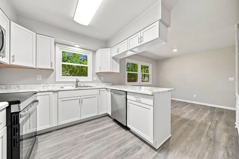 1836 Hemlock Avenue Owatonna, MN 55060