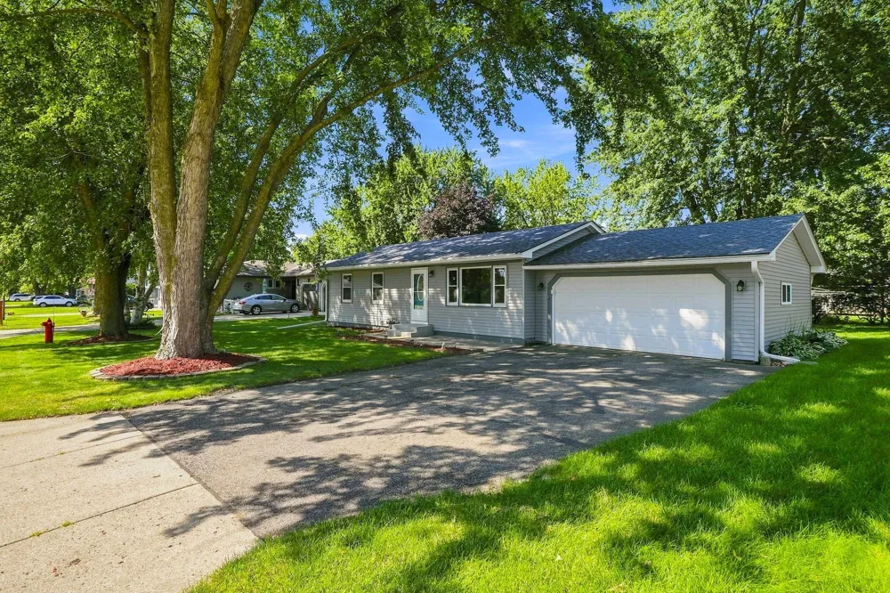 1836 Hemlock Avenue Owatonna, MN 55060