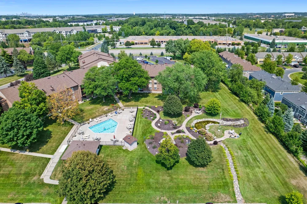 3420 Golfview Drive #123 Eagan, MN 55123
