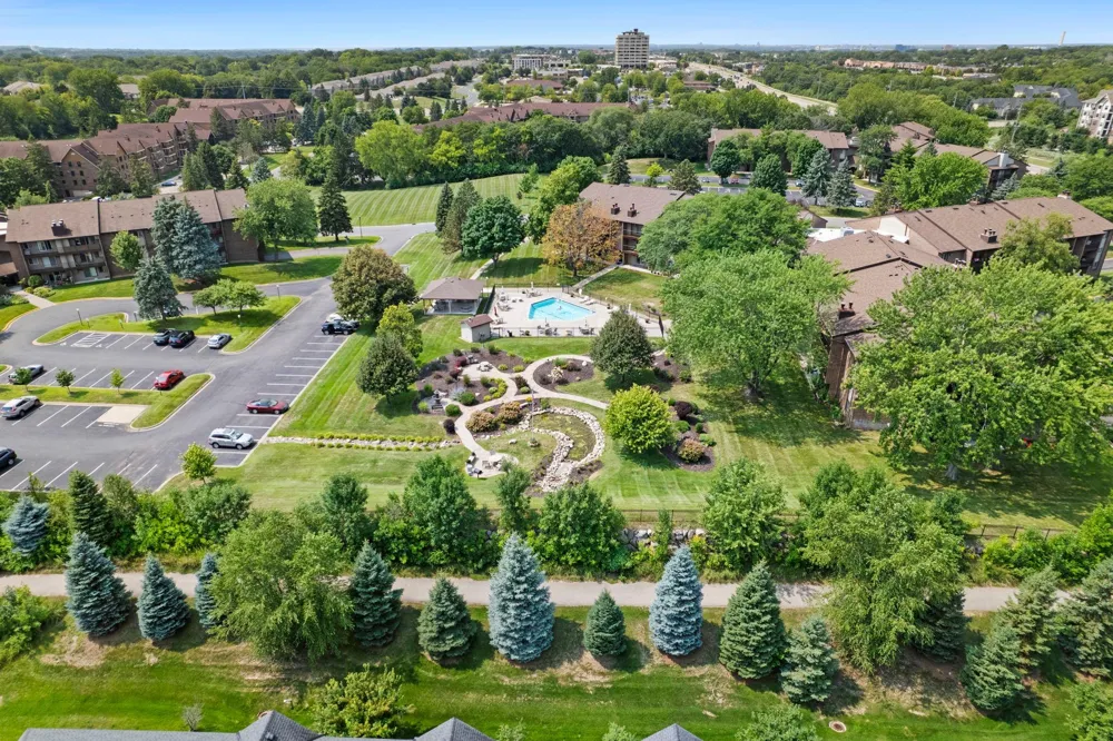 3420 Golfview Drive #123 Eagan, MN 55123