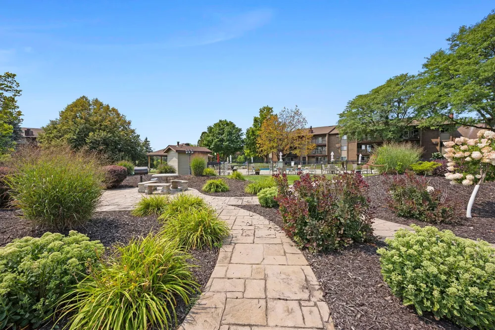 3420 Golfview Drive #123 Eagan, MN 55123