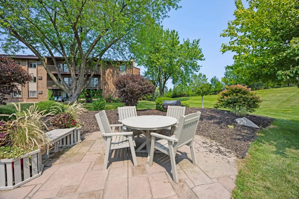 3420 Golfview Drive #123 Eagan, MN 55123