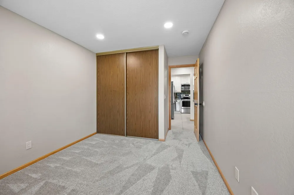 3420 Golfview Drive #123 Eagan, MN 55123