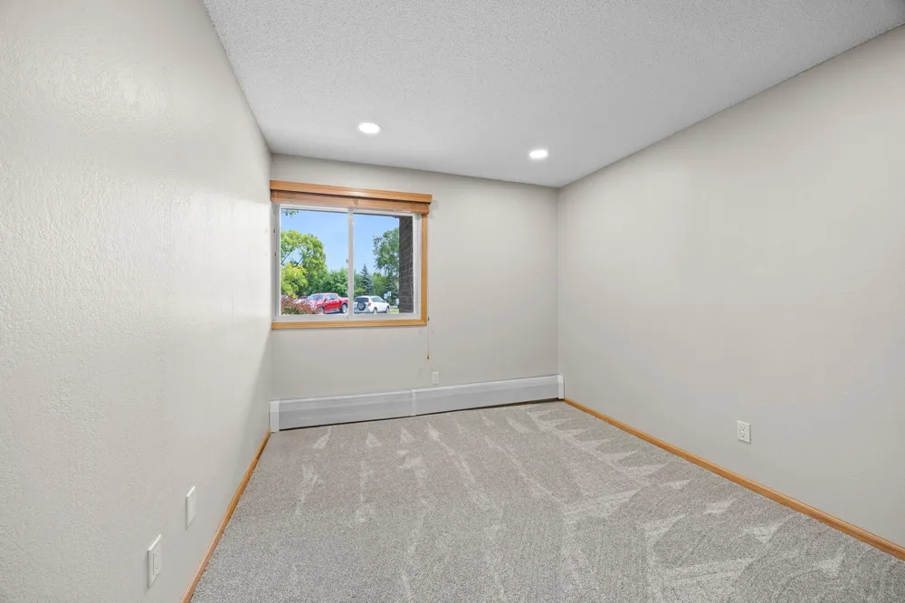 3420 Golfview Drive #123 Eagan, MN 55123