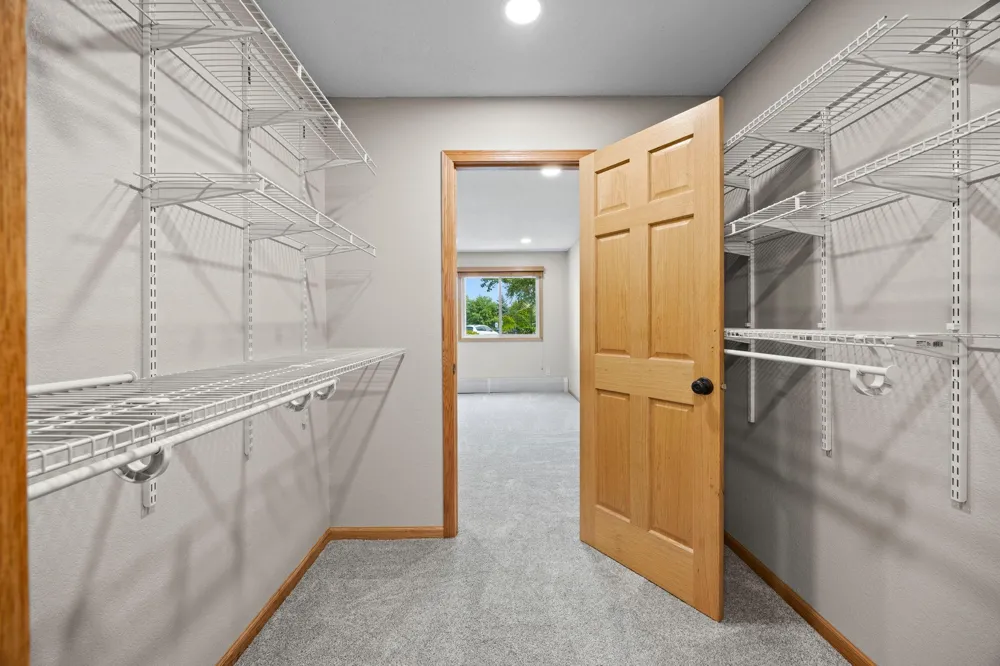 3420 Golfview Drive #123 Eagan, MN 55123