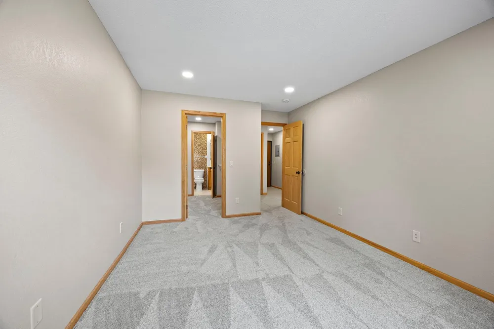 3420 Golfview Drive #123 Eagan, MN 55123