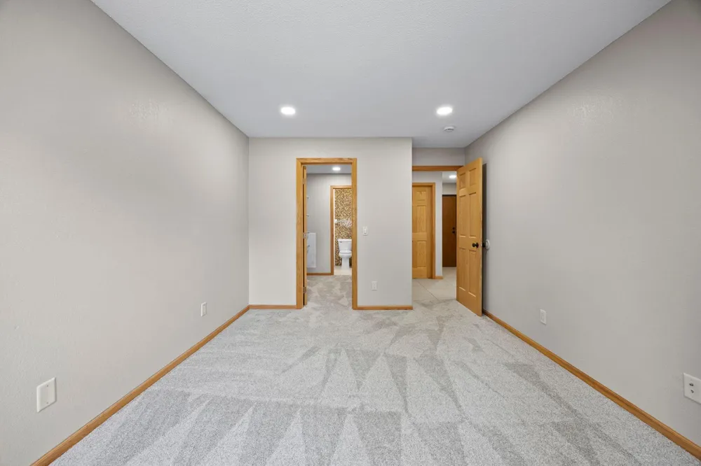 3420 Golfview Drive #123 Eagan, MN 55123