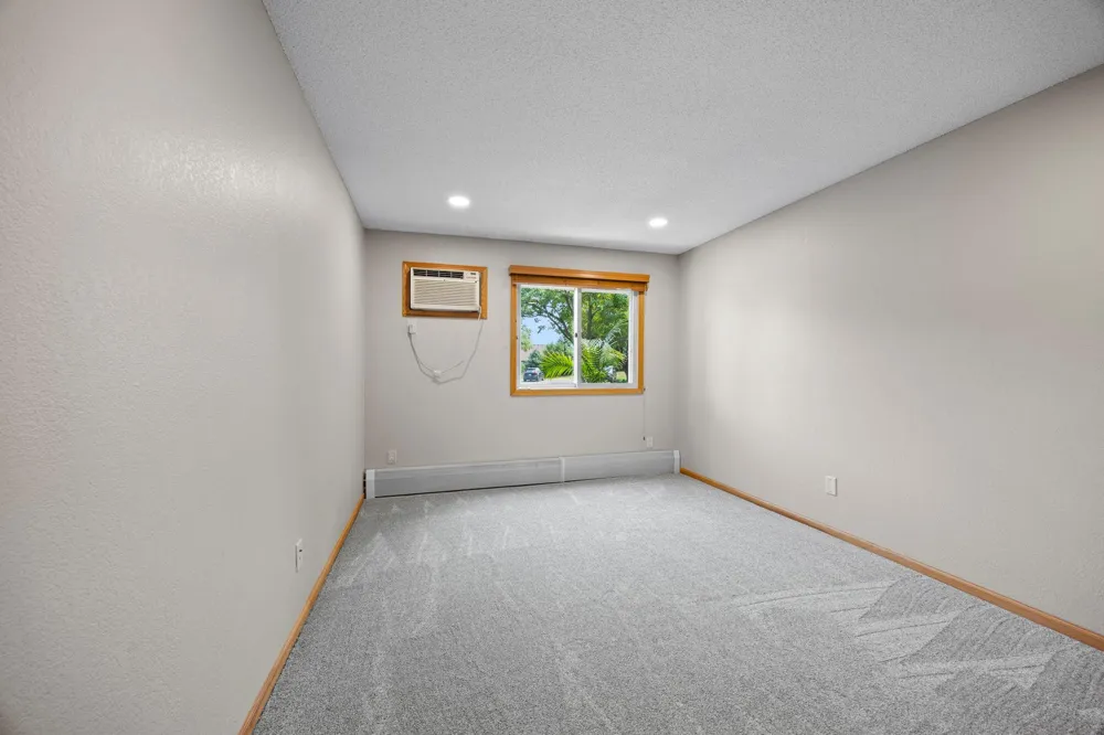 3420 Golfview Drive #123 Eagan, MN 55123