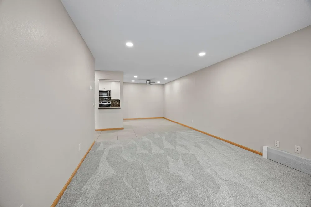 3420 Golfview Drive #123 Eagan, MN 55123
