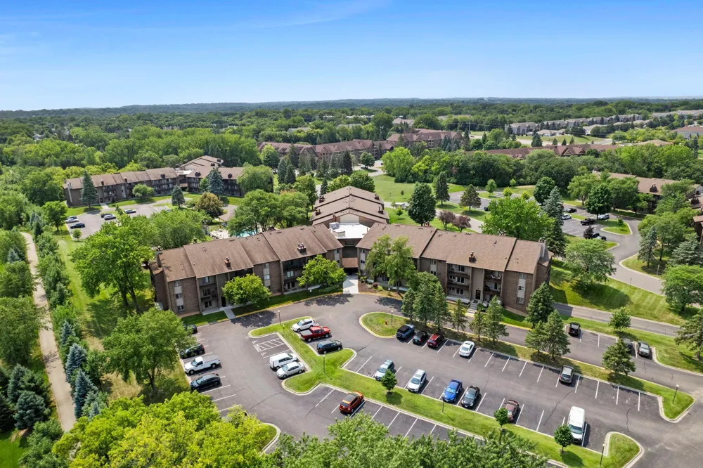 3420 Golfview Drive #123 Eagan, MN 55123