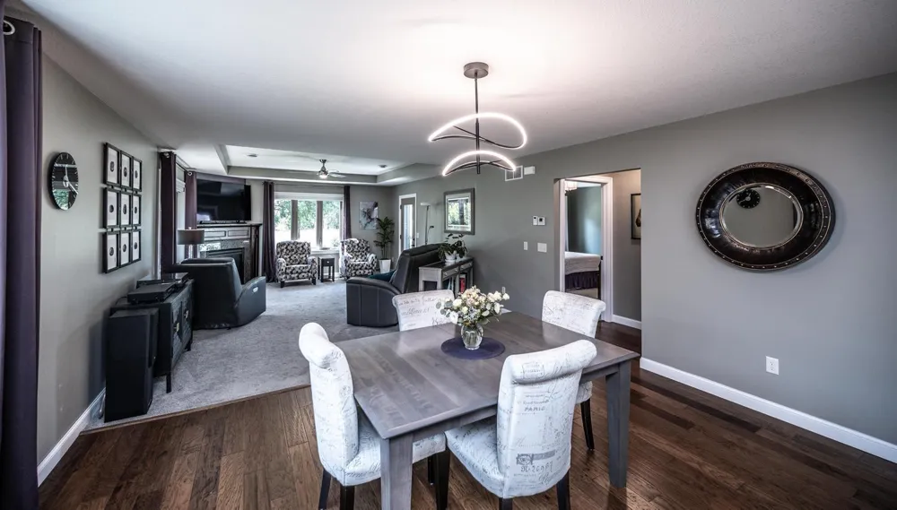 204 Ottawa Avenue SE Hutchinson, MN 55350