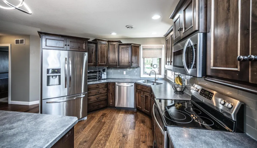 204 Ottawa Avenue SE Hutchinson, MN 55350