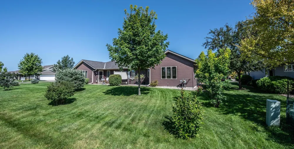 204 Ottawa Avenue SE Hutchinson, MN 55350
