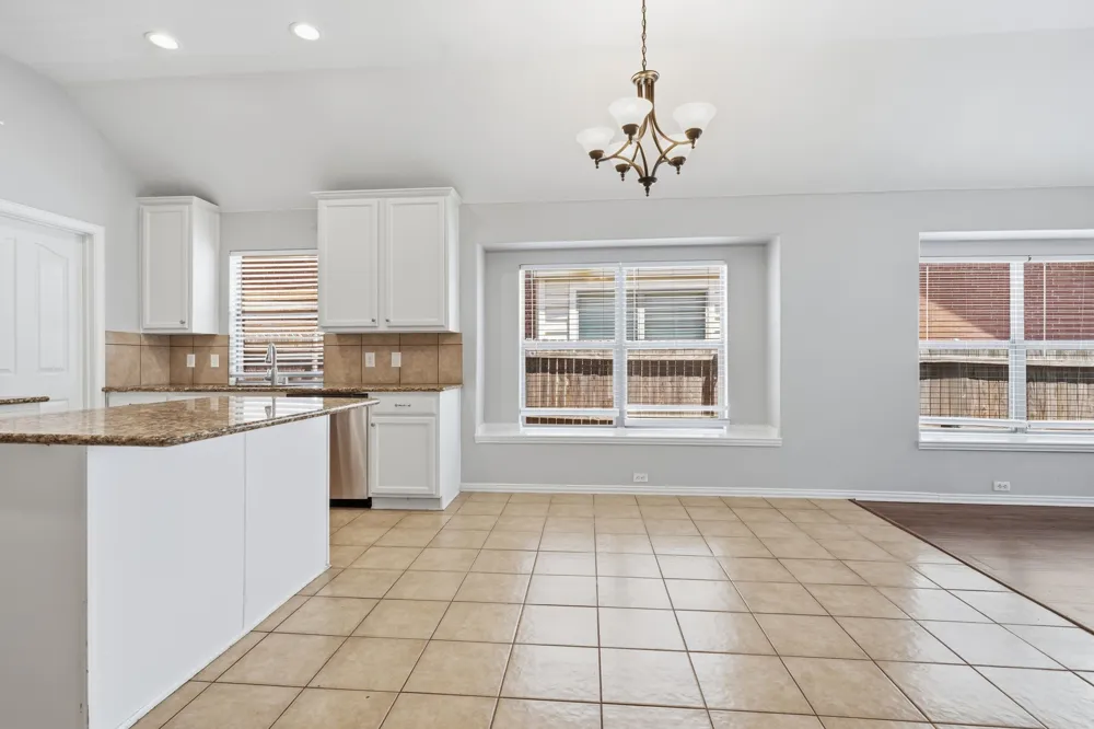 636 Brooks Street Crowley, TX 76036