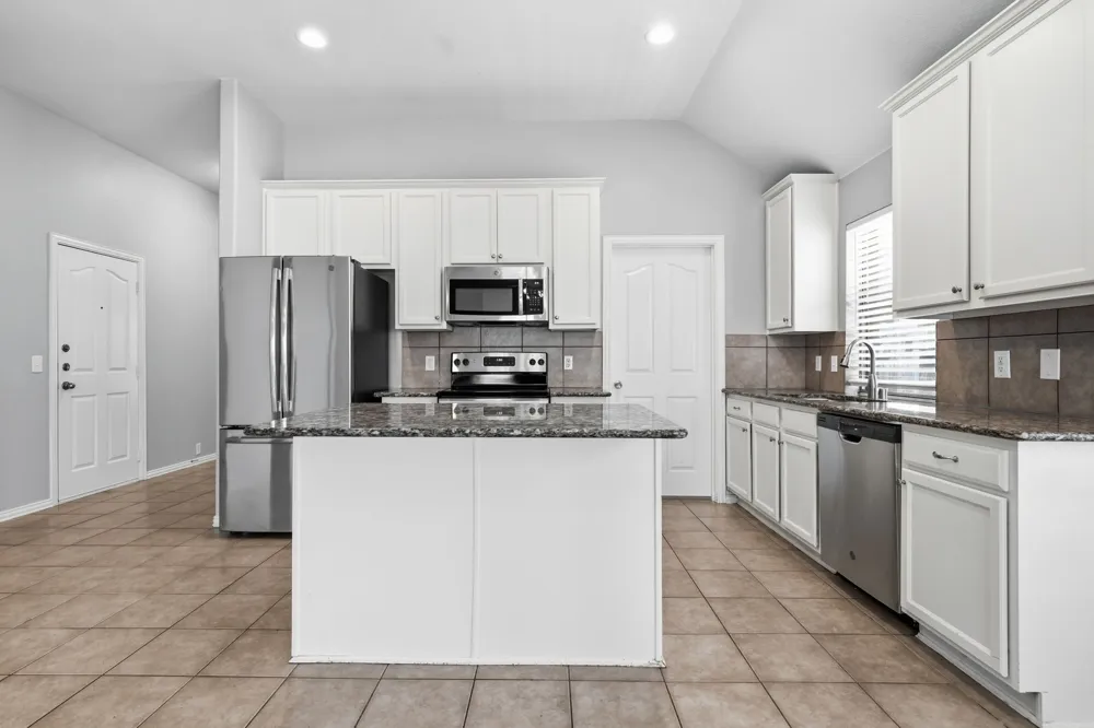 636 Brooks Street Crowley, TX 76036