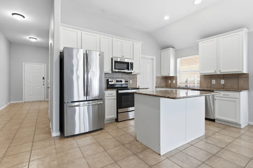 636 Brooks Street Crowley, TX 76036