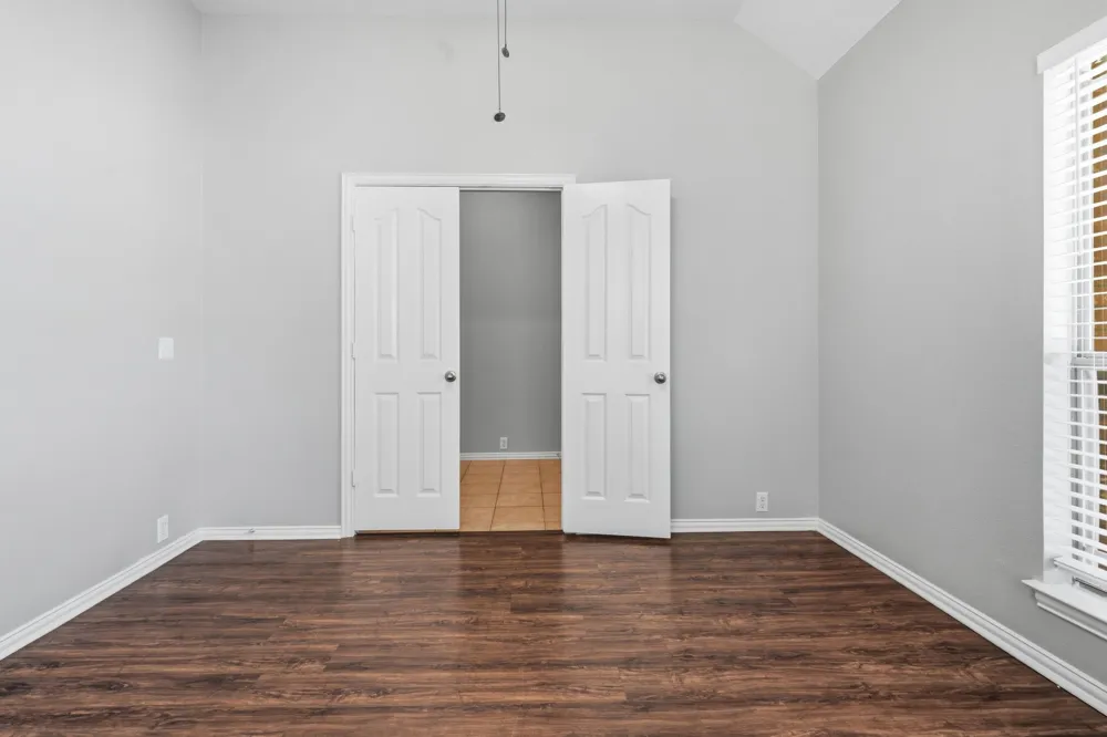 636 Brooks Street Crowley, TX 76036