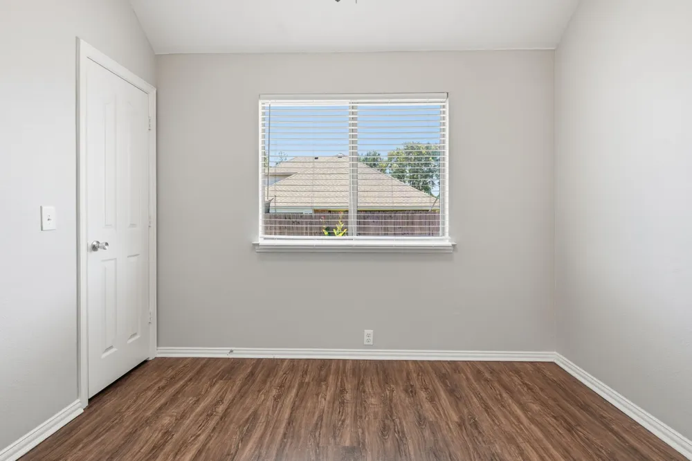 636 Brooks Street Crowley, TX 76036