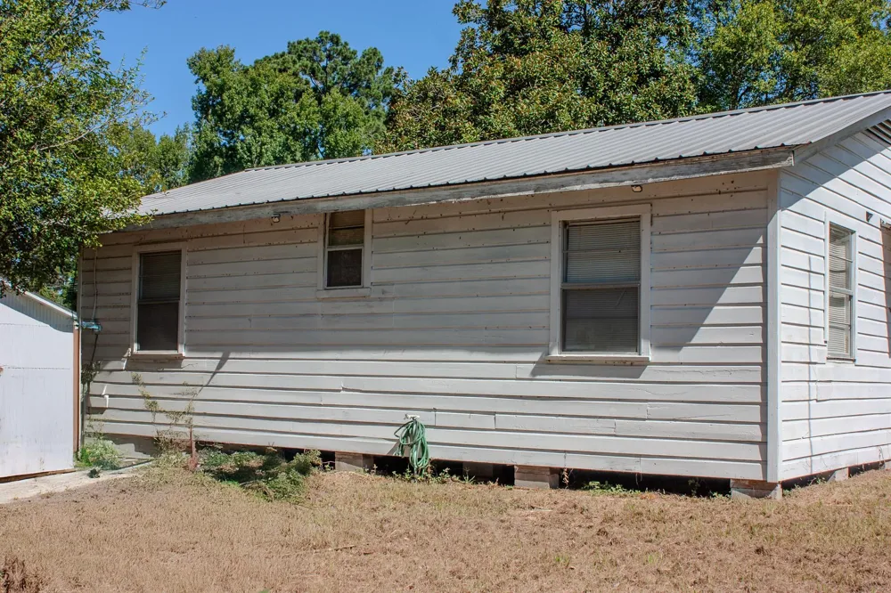 616 Ponderosa Drive Onalaska, TX 77360