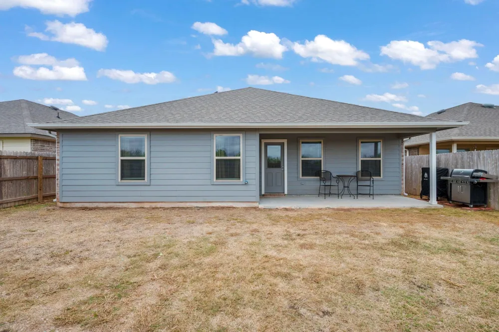 8026 Front Nine Lane Navasota, TX 77868