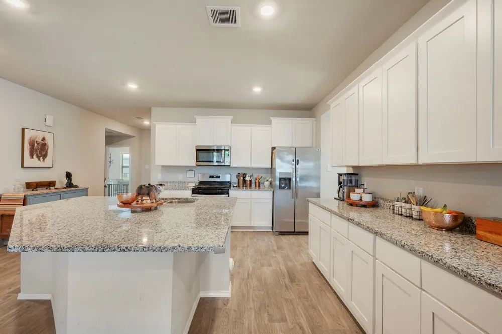 8026 Front Nine Lane Navasota, TX 77868