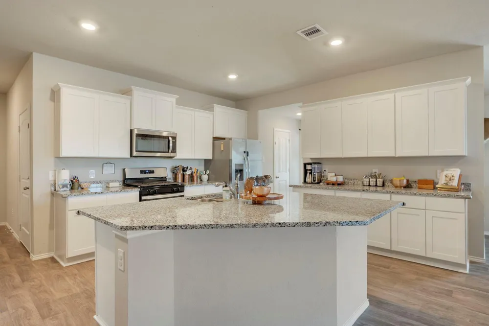 8026 Front Nine Lane Navasota, TX 77868