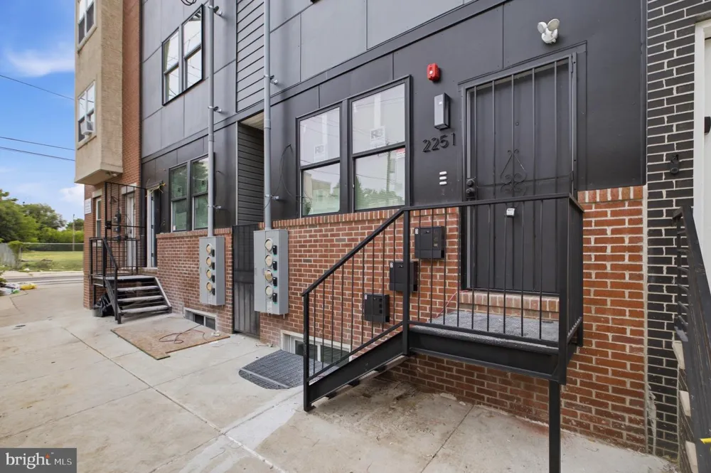 2251 12TH STREET #3 Philadelphia, PA 19133
