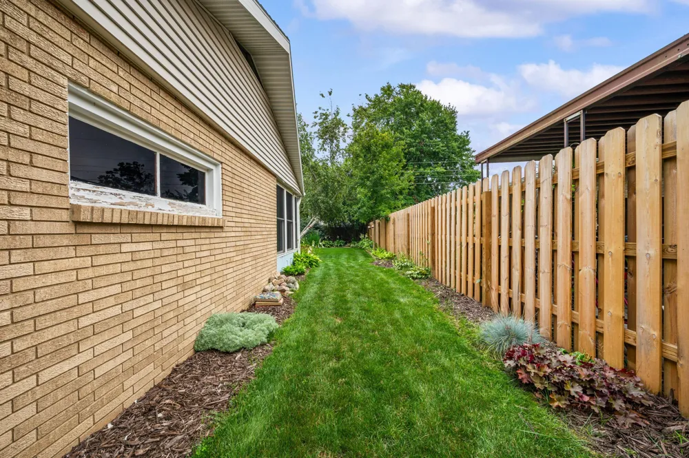2987 E Windsor Drive St. Joseph, MI 49085
