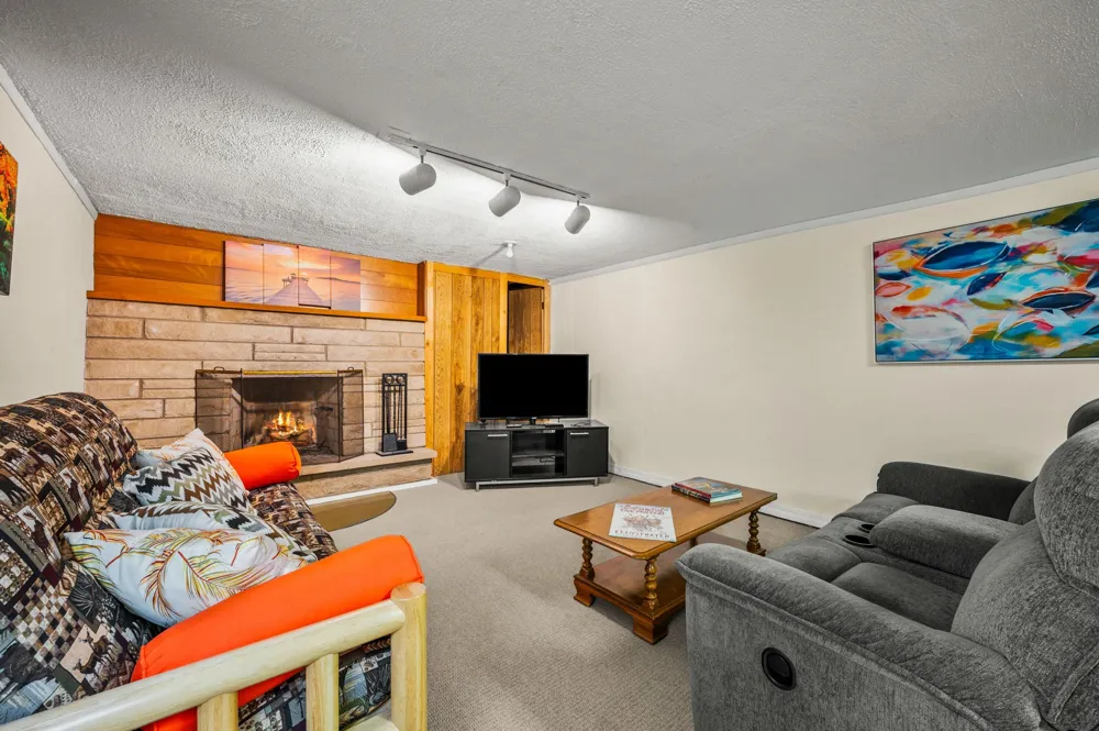 2987 E Windsor Drive St. Joseph, MI 49085