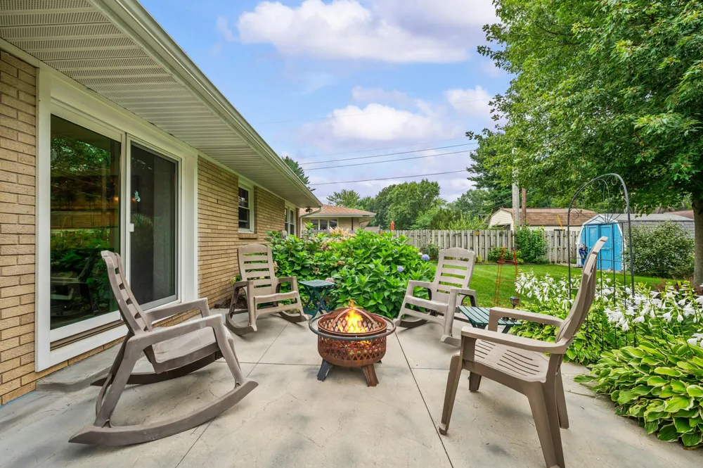2987 E Windsor Drive St. Joseph, MI 49085