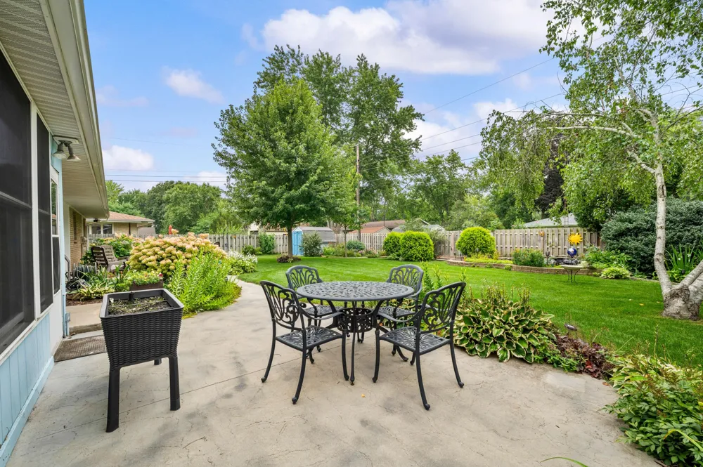 2987 E Windsor Drive St. Joseph, MI 49085