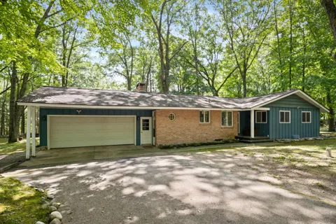 19291 Ottawa Lane