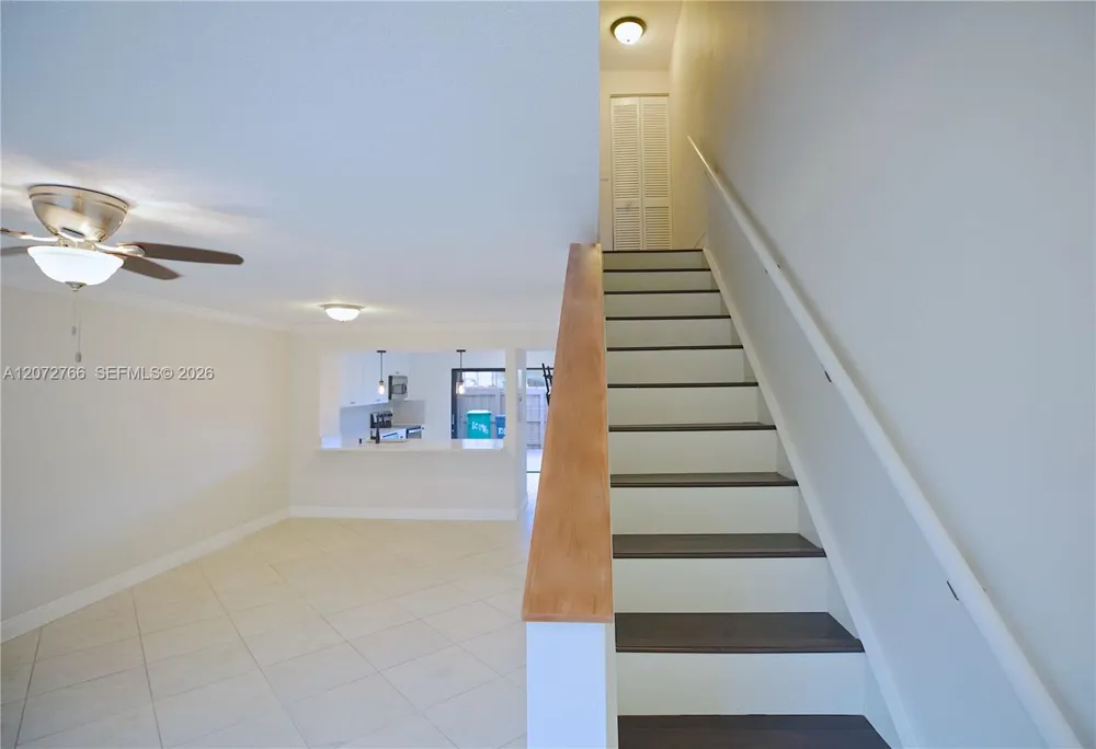 10196 SW 77th Ct #10196 Miami, FL 33156