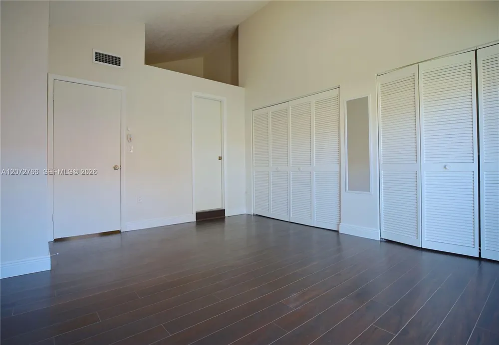 10196 SW 77th Ct #10196 Miami, FL 33156