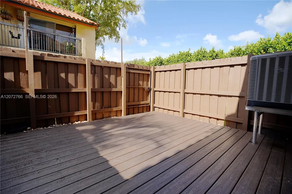 10196 SW 77th Ct #10196 Miami, FL 33156