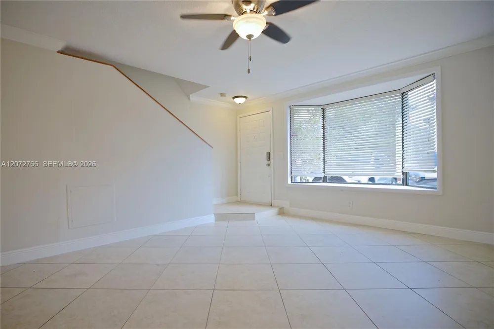 10196 SW 77th Ct #10196 Miami, FL 33156