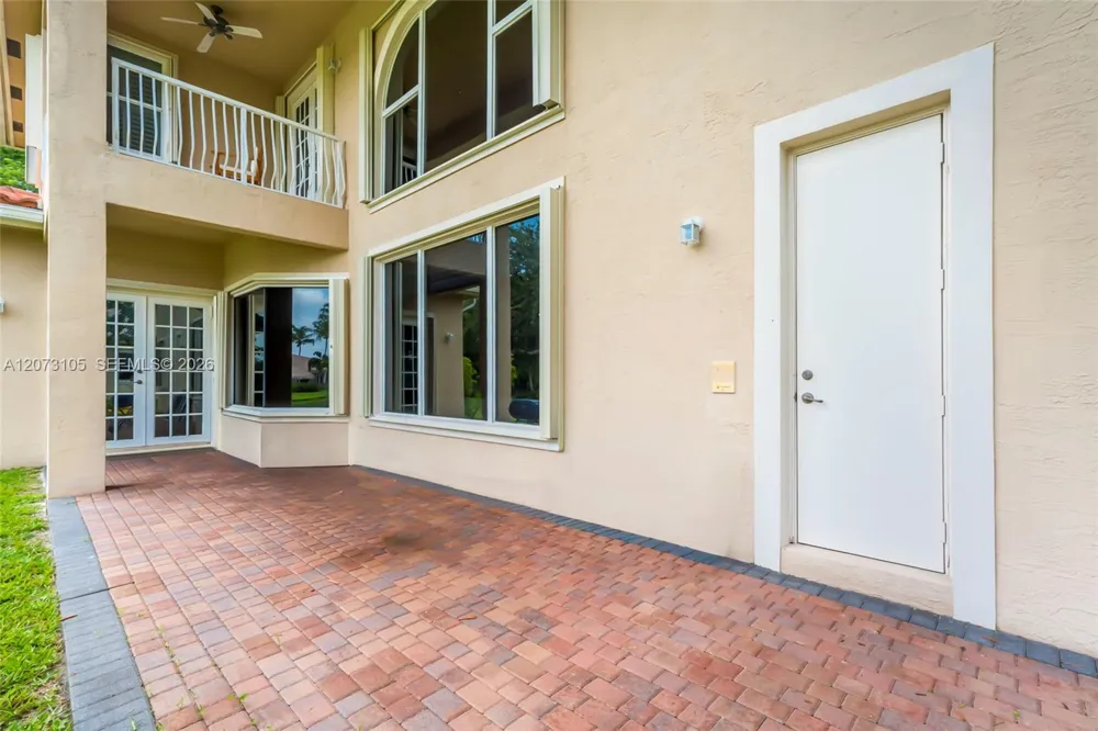 15190 SW 34th St Davie, FL 33331