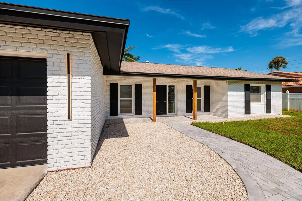 3960 13TH WAY NE St Petersburg, FL 33703
