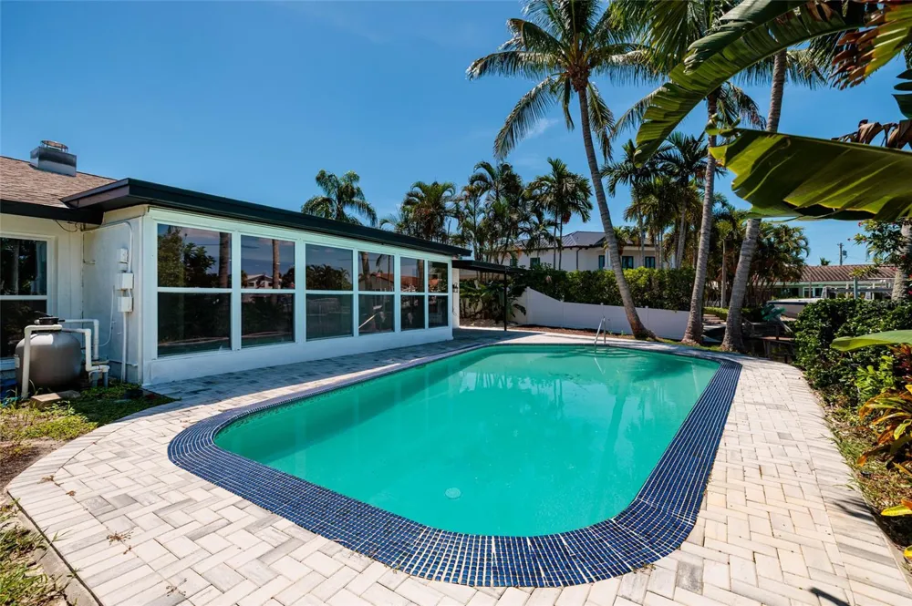 3960 13TH WAY NE St Petersburg, FL 33703