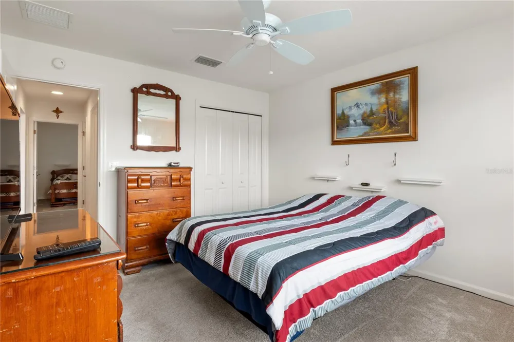 301 KLAMUT COURT The Villages, FL 32163