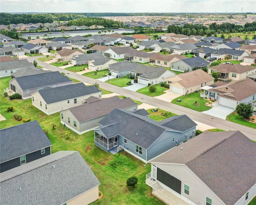 301 KLAMUT COURT The Villages, FL 32163