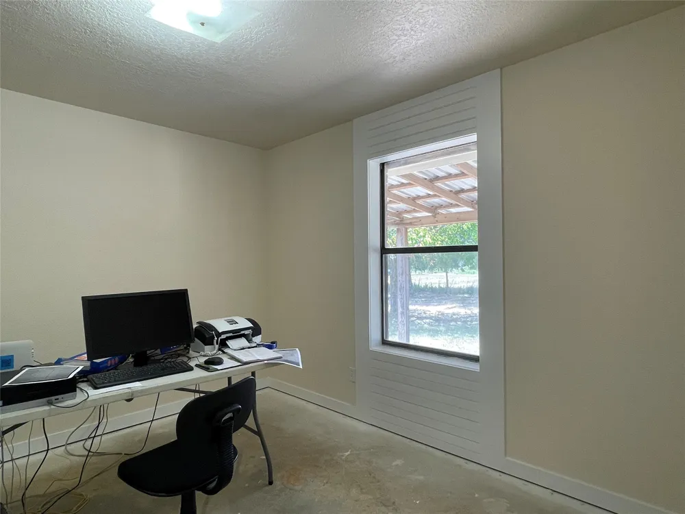 110 Private Road 749 Donie, TX 75838