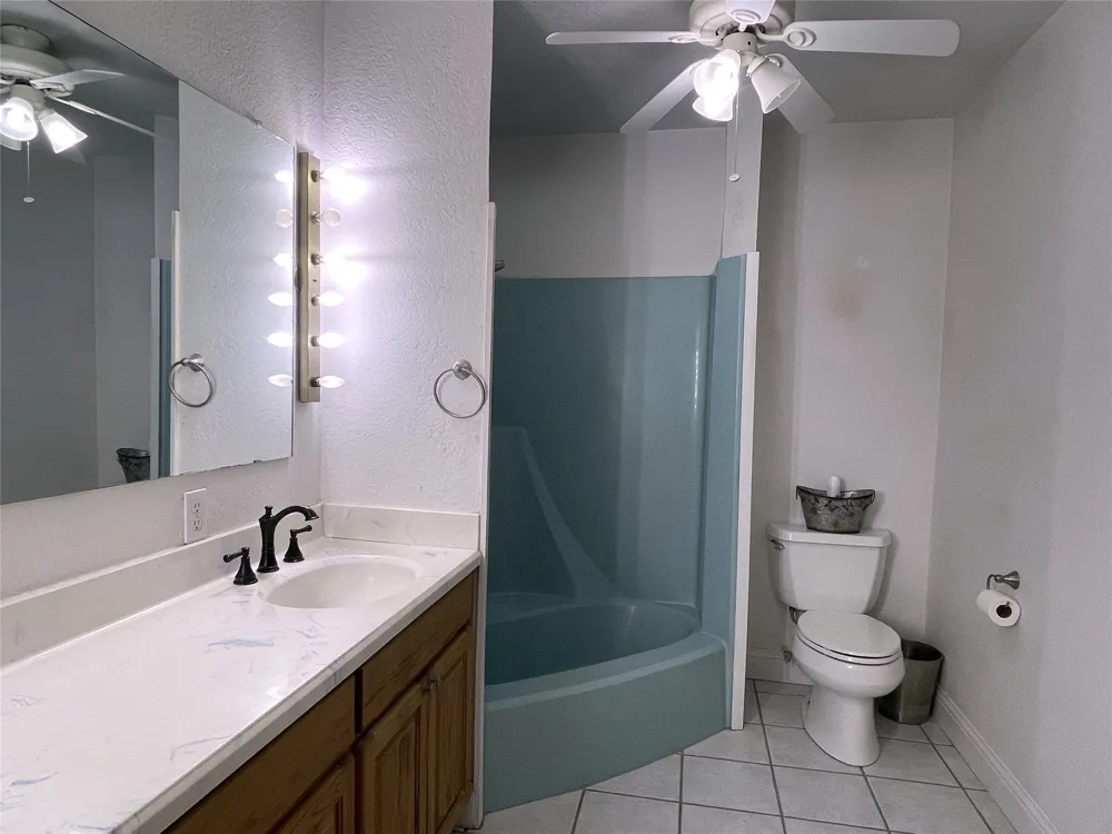 110 Private Road 749 Donie, TX 75838