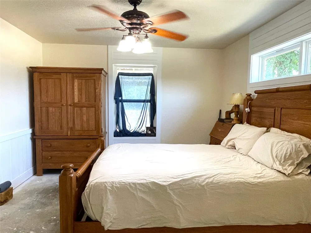110 Private Road 749 Donie, TX 75838