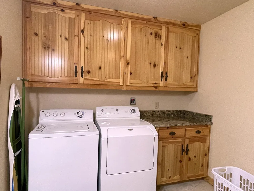 110 Private Road 749 Donie, TX 75838