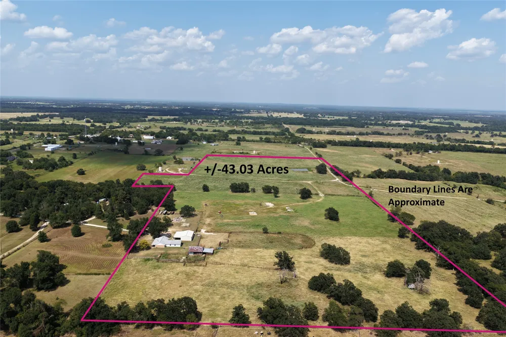 110 Private Road 749 Donie, TX 75838