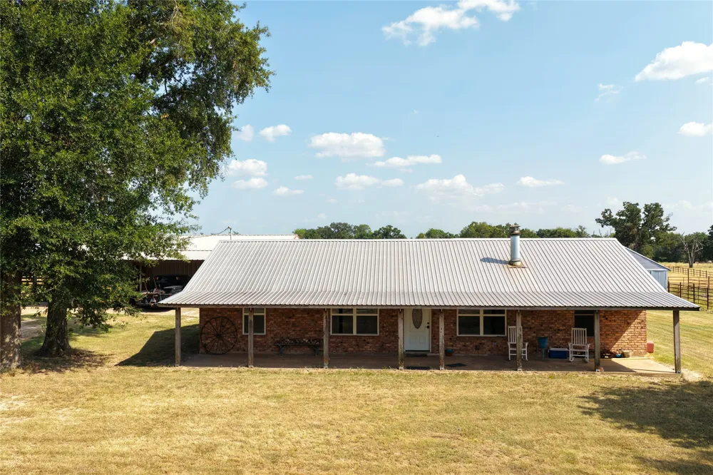 110 Private Road 749 Donie, TX 75838