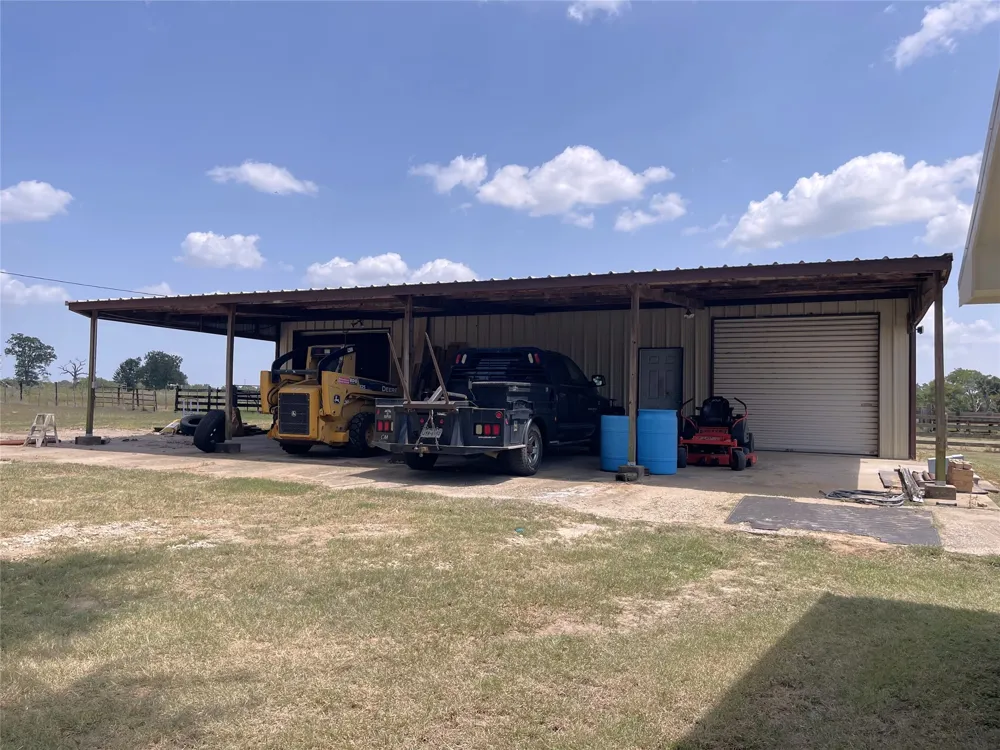 110 Private Road 749 Donie, TX 75838