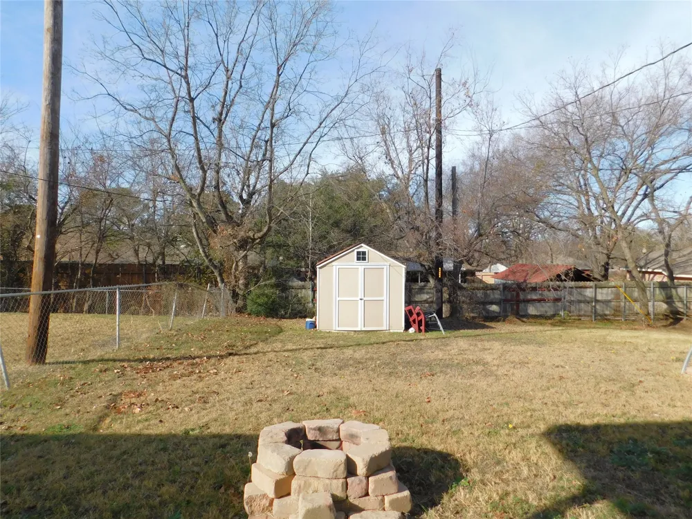 2214 Bernard Street Denton, TX 76205